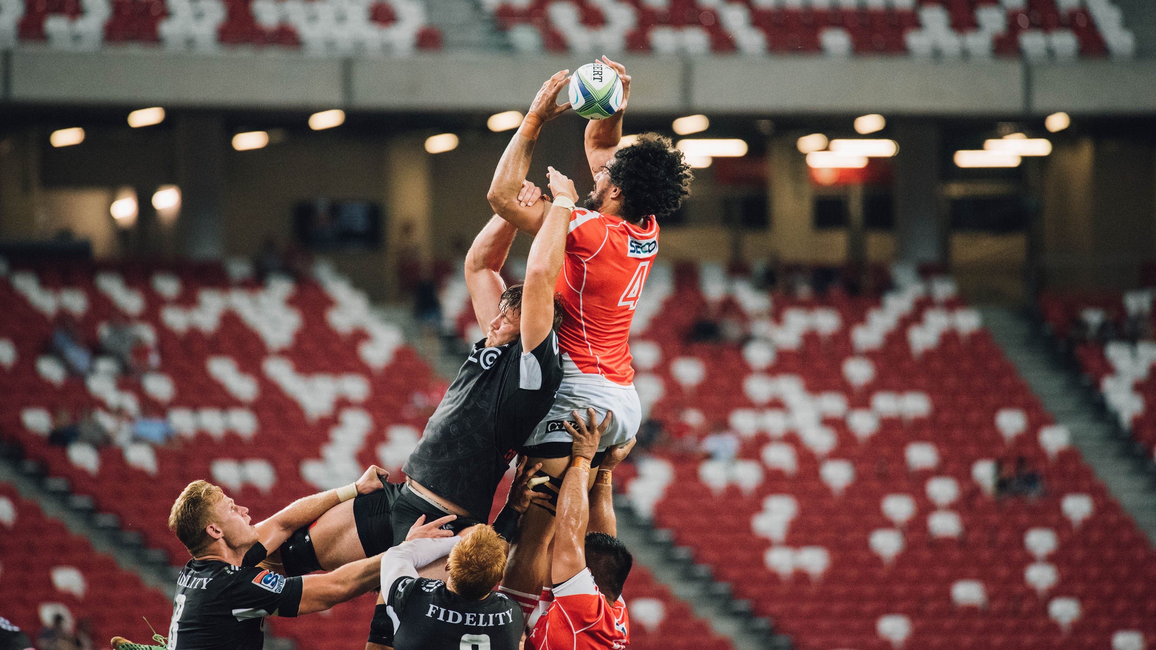 职业联赛颁奖现场感人环节引发观众共鸣,职业联赛奖金最多的游戏